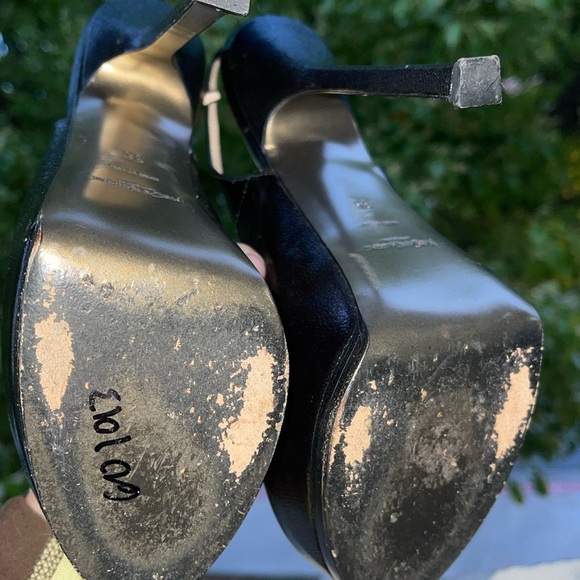 Yves Saint Laurent Black Leather Slingback Heels - Picture 16 of 17